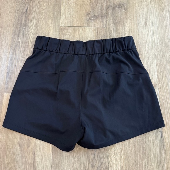 Lululemon On the Fly Short 2.5 Black Luxtreme Size 6 Athletic Shorts EUC LW7AIS - Picture 8 of 8